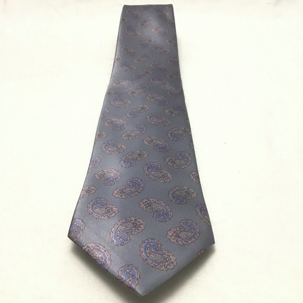 🌷Etienne Aigner Paisley Tie